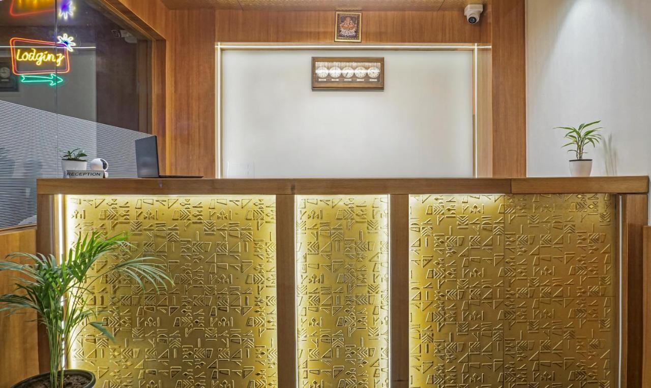 Hotel Treebo The Utsav, Nashik Exterior foto