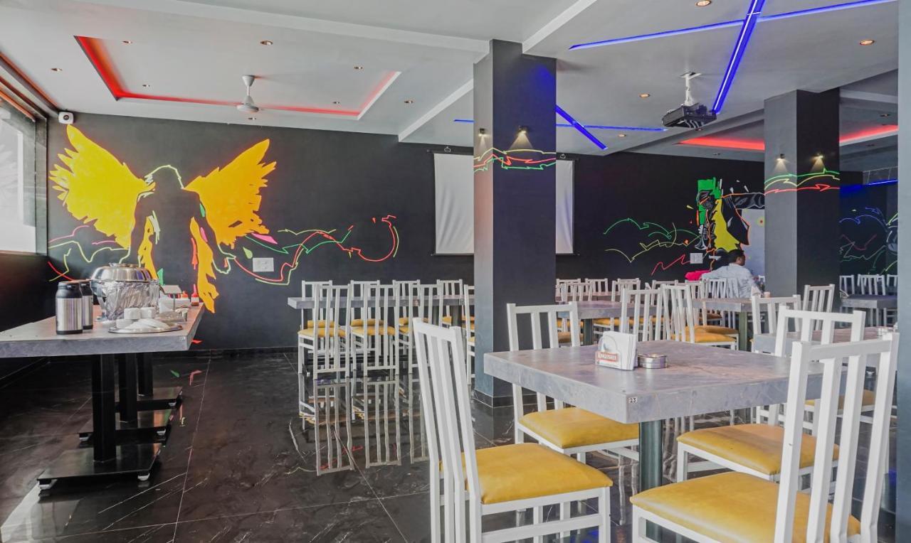 Hotel Treebo The Utsav, Nashik Exterior foto