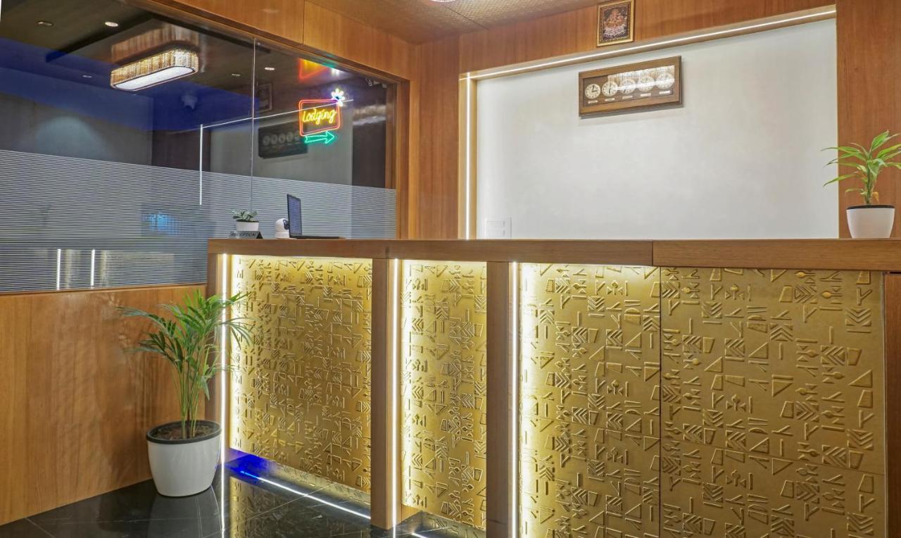 Hotel Treebo The Utsav, Nashik Exterior foto